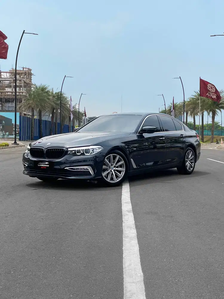 BMW G30 520i LUXURY LINE 2018