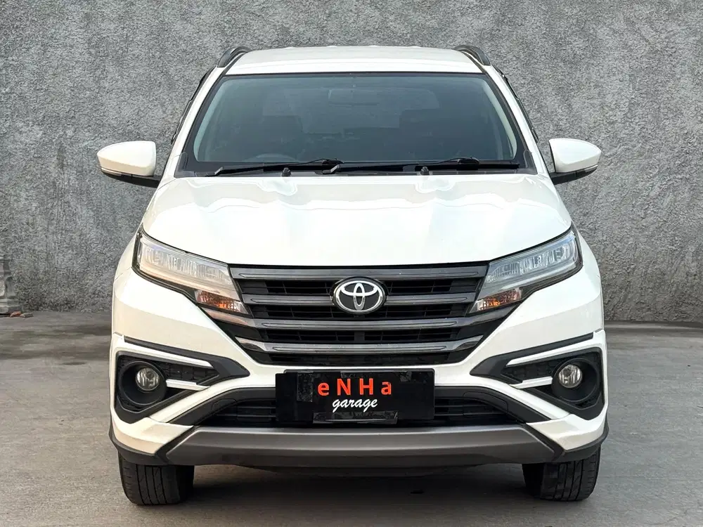 Toyota Rush GR matic 2022 type tertinggi.. istimewa..