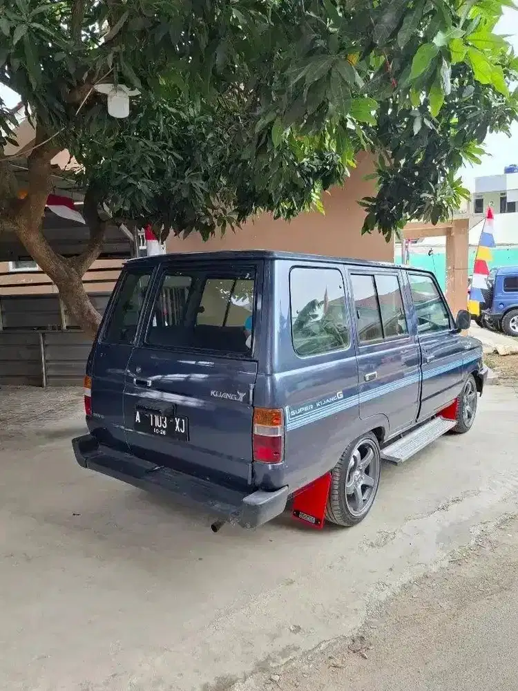 toyota kijang (1996)