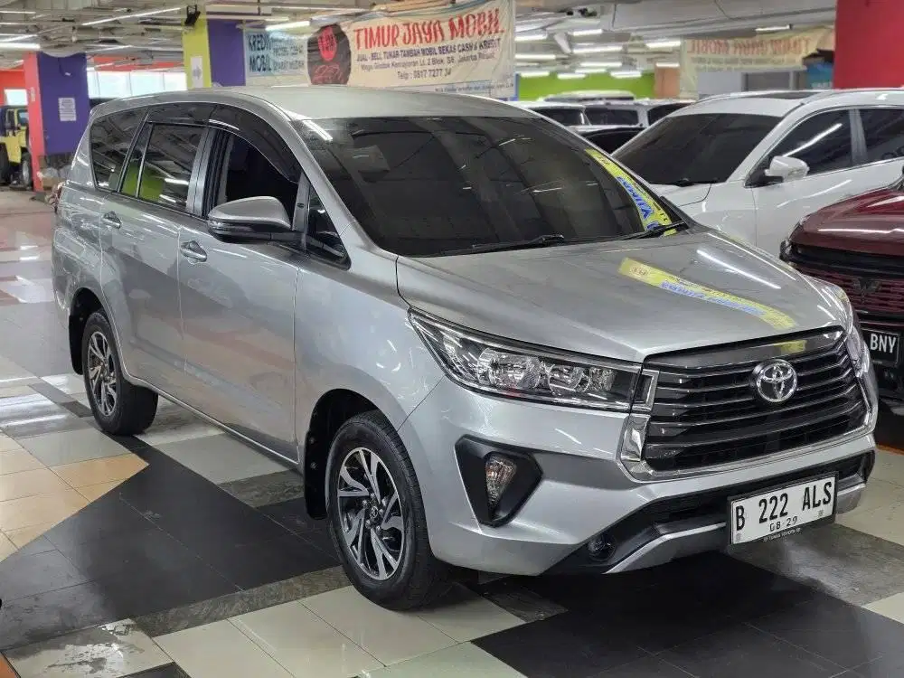 Toyota Innova Reborn G DIESEL MATIC 2024 silver km40rban