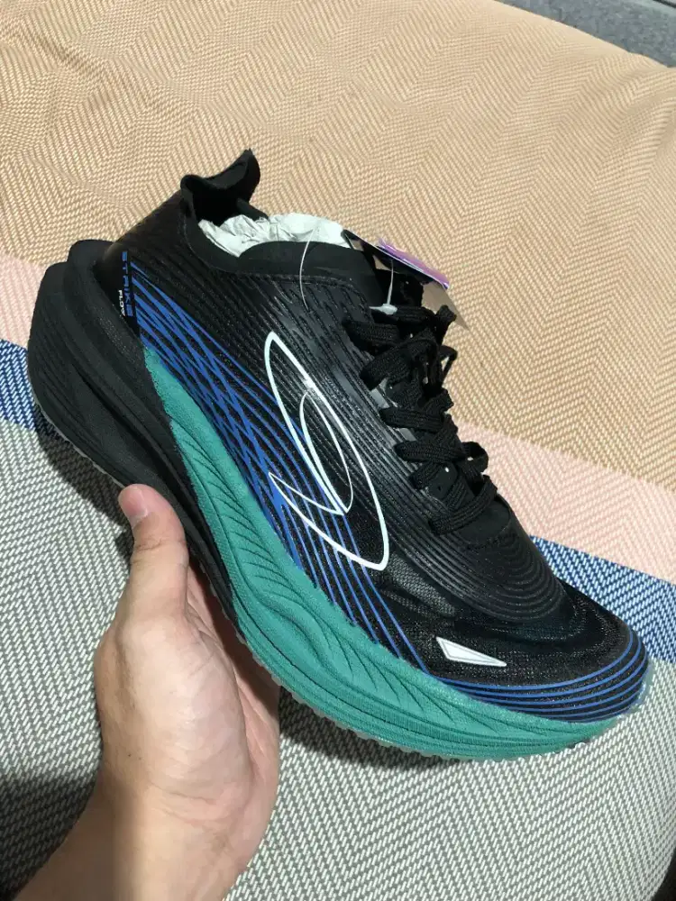 Sepatu Jogging Second Like New Belum Dipakai