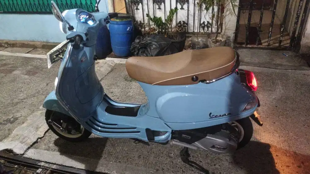 DIJUAL MOTOR VESPA LX 125 TAHUN 2025