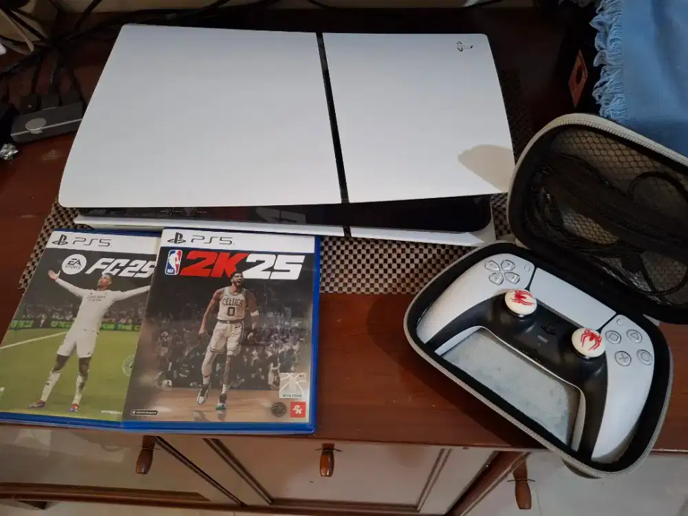 PS5 Slim Disc Edition