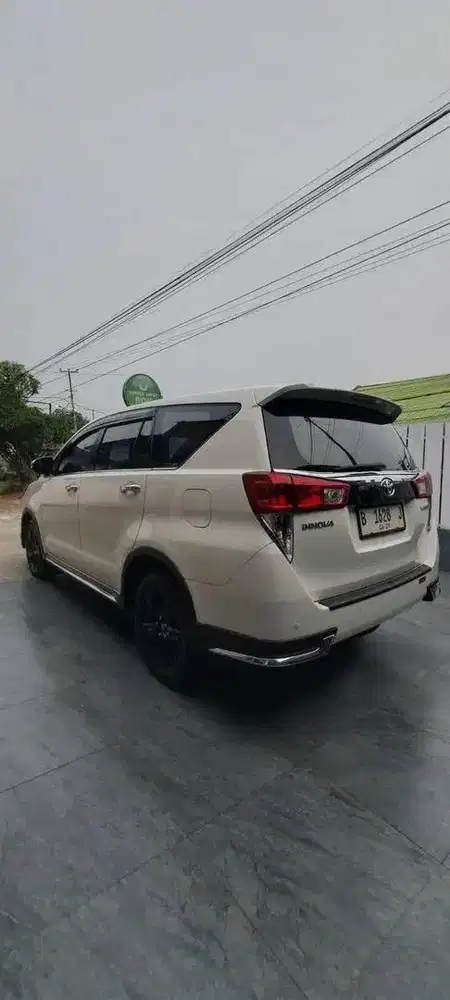 Toyota Venturer disel Metic 2019