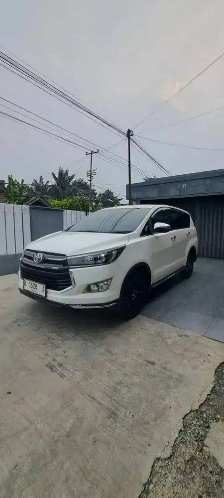 Toyota Venturer disel Metic 2019