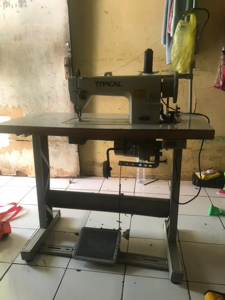 Mesin jahit typical GC0303