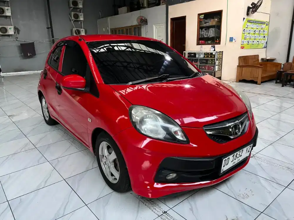 HONDA BRIO 2015