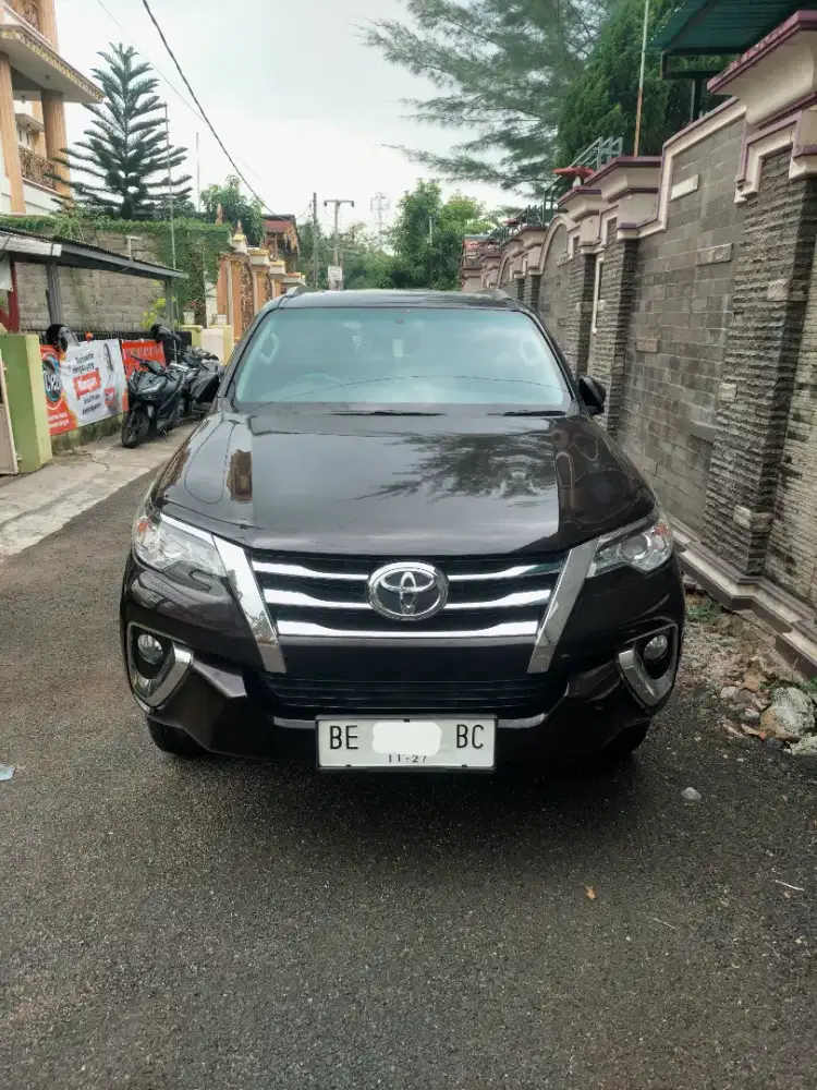 Fortuner 2016 2.4 SRZ M/T