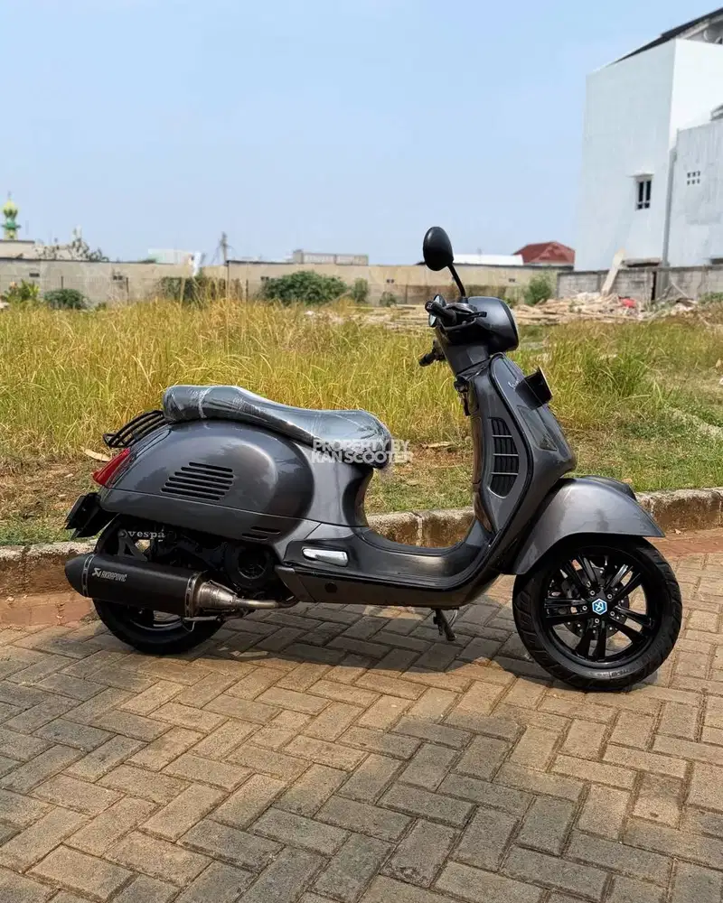 VESPA GTS 150 3V 2015 TERMURAH