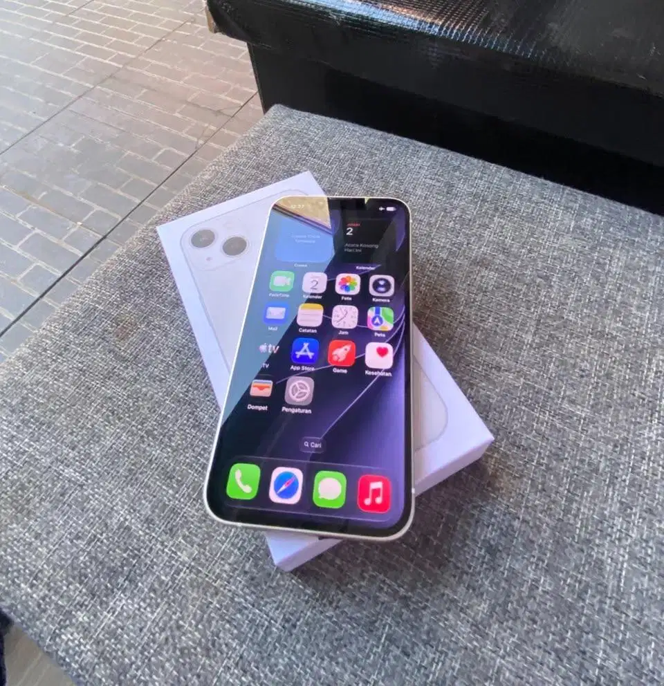 Iphone 13 bacic 128 GB inter