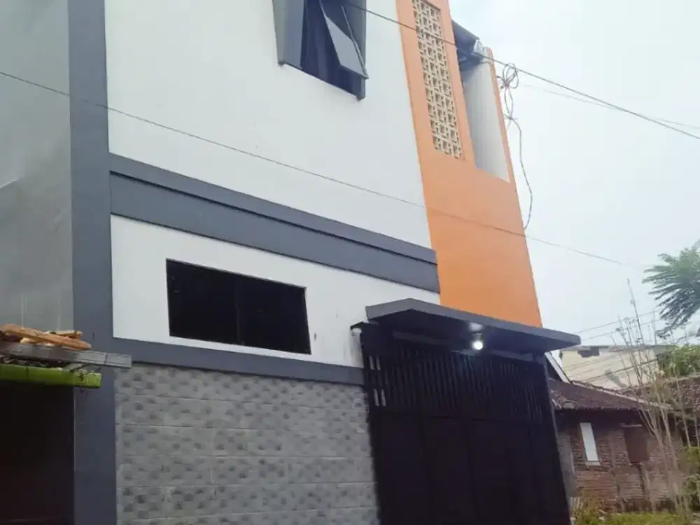 JUAL KOST FULL PENGHUNI DEKAT KAMPUS UNS SOLO