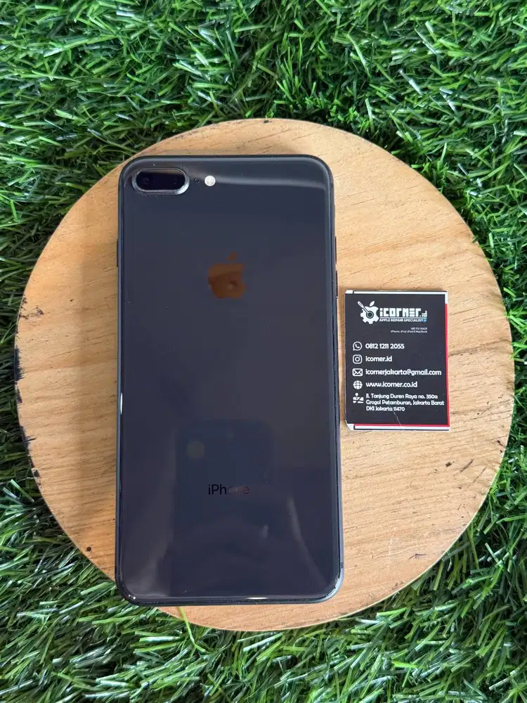 Phone 8 Plus – Black (Glossy Glass) [Ex-iBox | Second | Garanlsi Toko