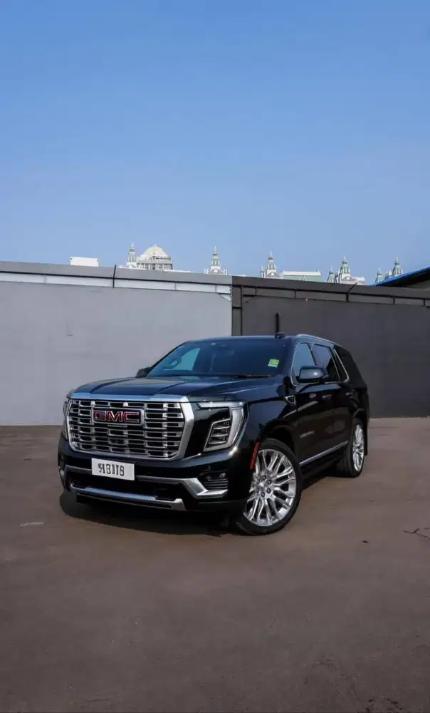 GMC YUKON DENALI ULTIMATE 2025 ONYX BLACK Original Produksi Stir Kanan