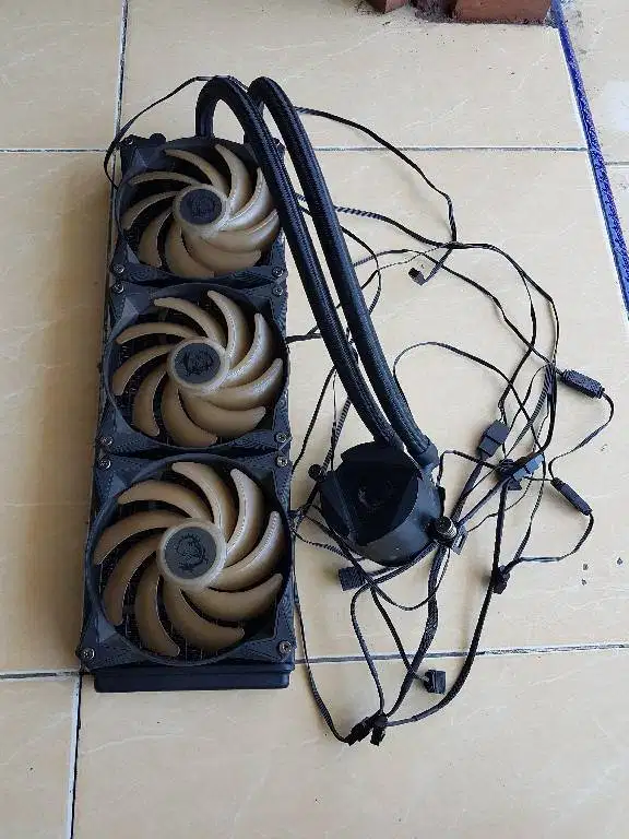 Cooler Processor MSI MAG Coreliquid 360R ARGB 3x fan AMD AM4
