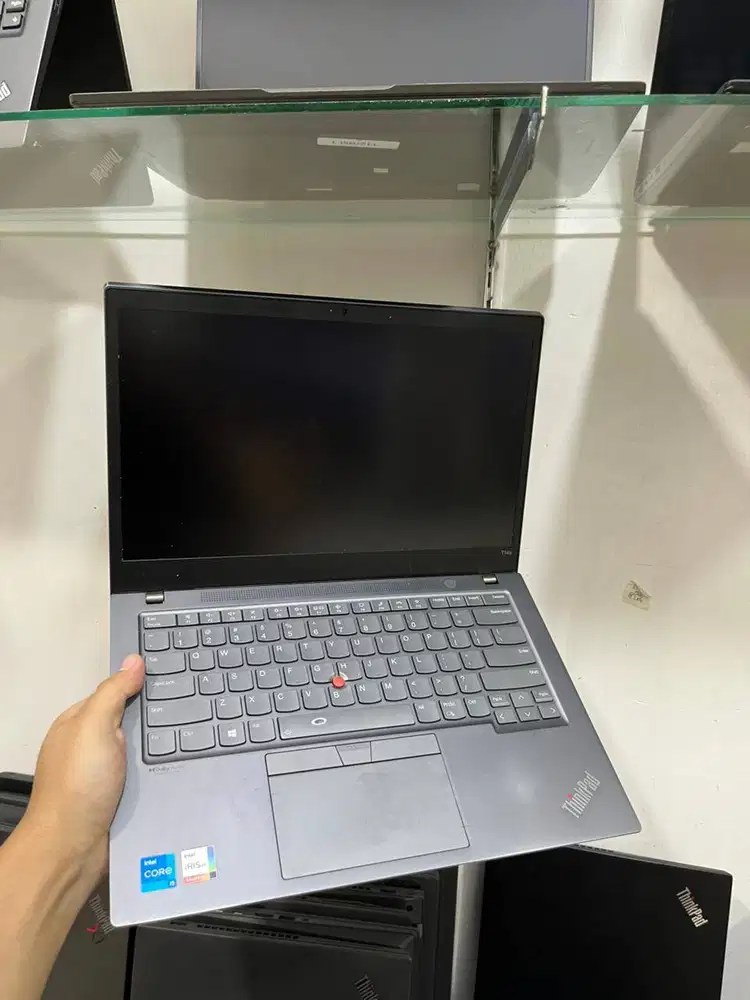 LENOVO THINKPAD T14S G2 CORE I5 GEN11 LAYAR 14 INCH ADA MINUS *VN