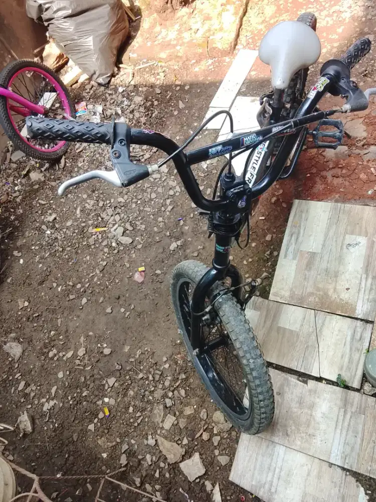 Sepeda BMX UK.20