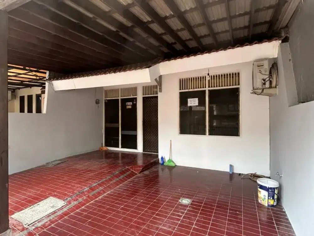 Disewakan:  Rumah di Gading Nias