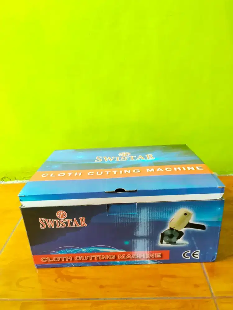 Mesin potong bahan type RS100 swister