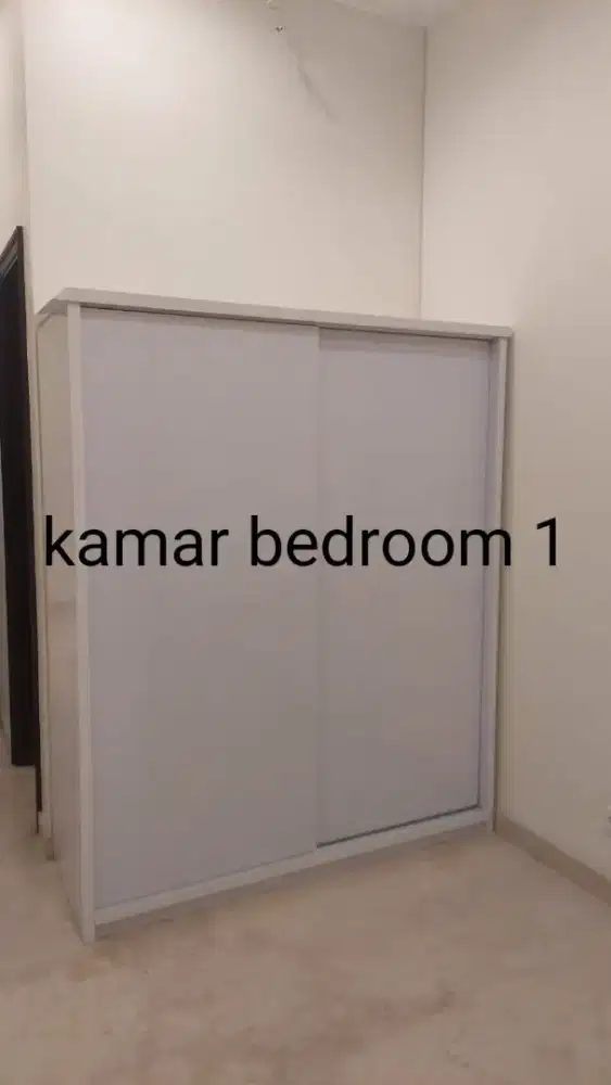 JUAL CEPAT Lemari Pakaian 2 Pintu
172cm x 60cm x 210cm