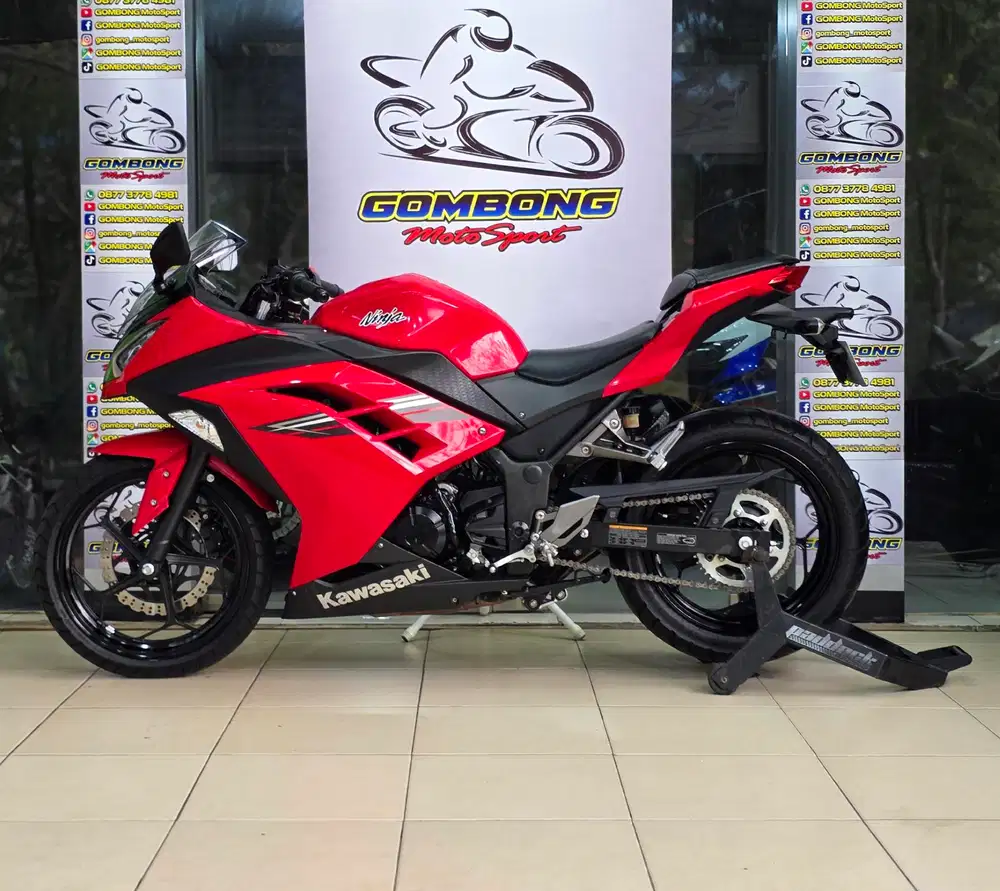 NINJA 250 FI 2017 KM 600 perak