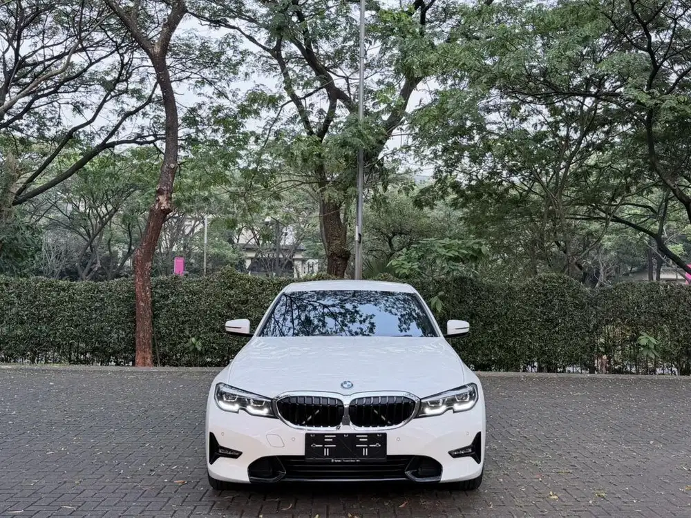 Warranty ON Low ODO! BMW 320i Sport 2022 C200 520i CLA200 Cooper X3