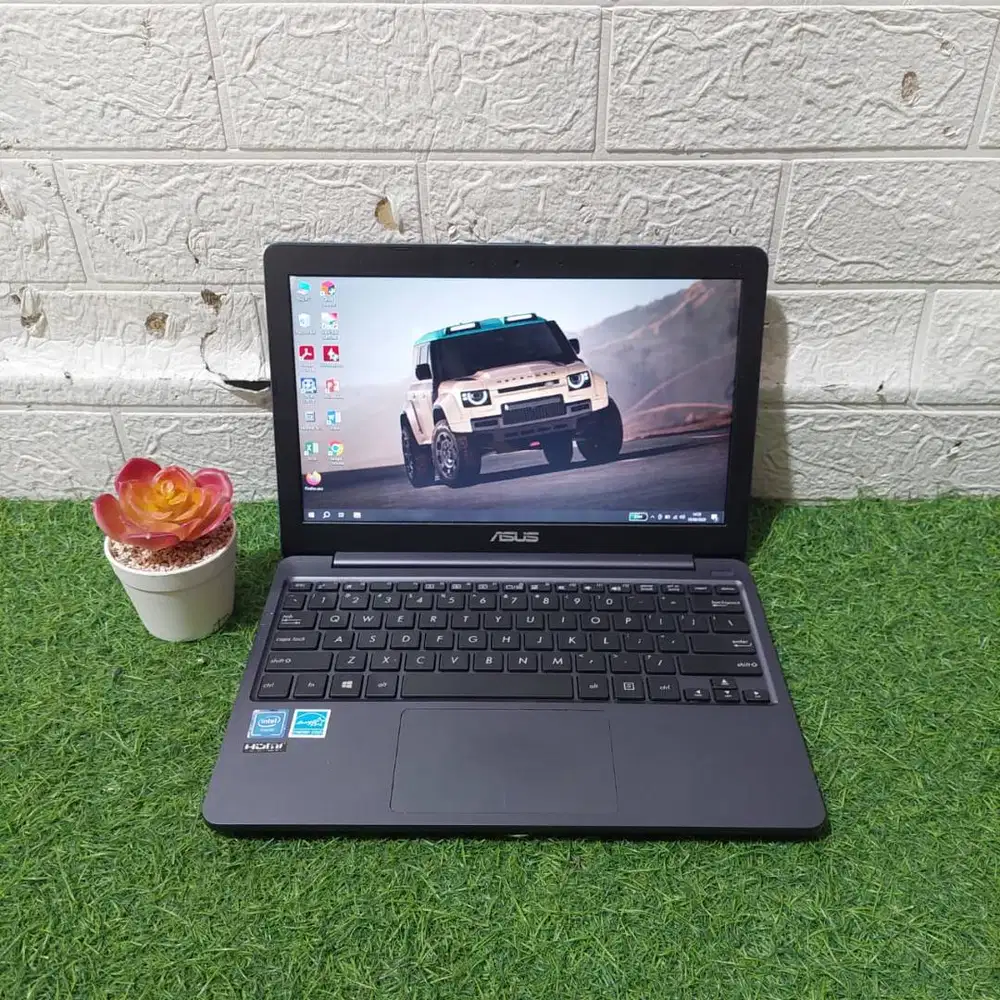 ASUS E203M NAVY INTEL CELERON N4000 RAM 4GB HDD 500GB