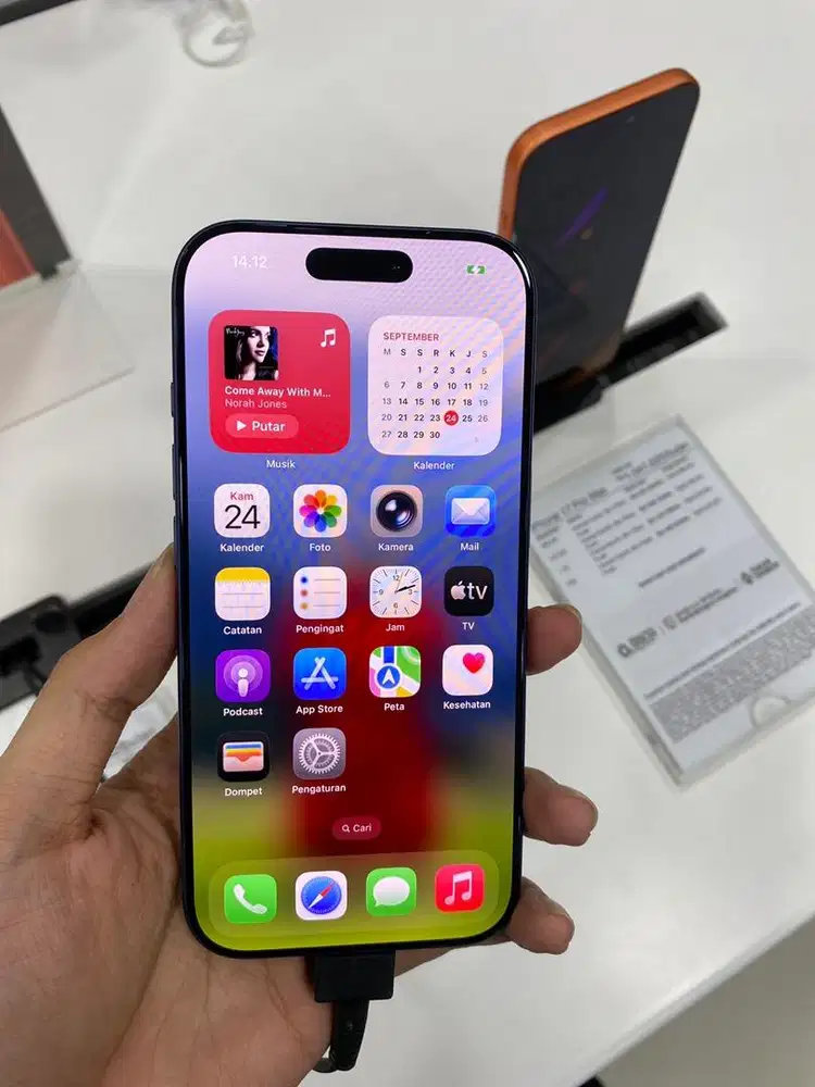 HANDPHONE IPHONE 17 PRO