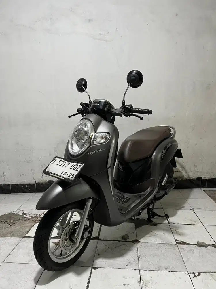 Honda scoopy 2019