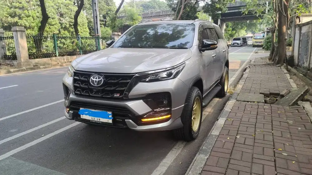 Jual Santai Toyota Fortuner GR 2.8 thn 2022 edisi lupa pakai km 6000