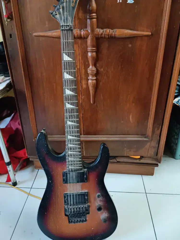 Guitar Rockwell RE-23