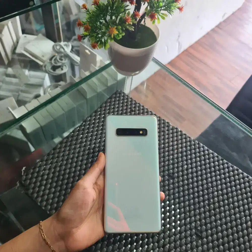 Samsung Galaxy S10+ 8/128GB SEIN Unit Only