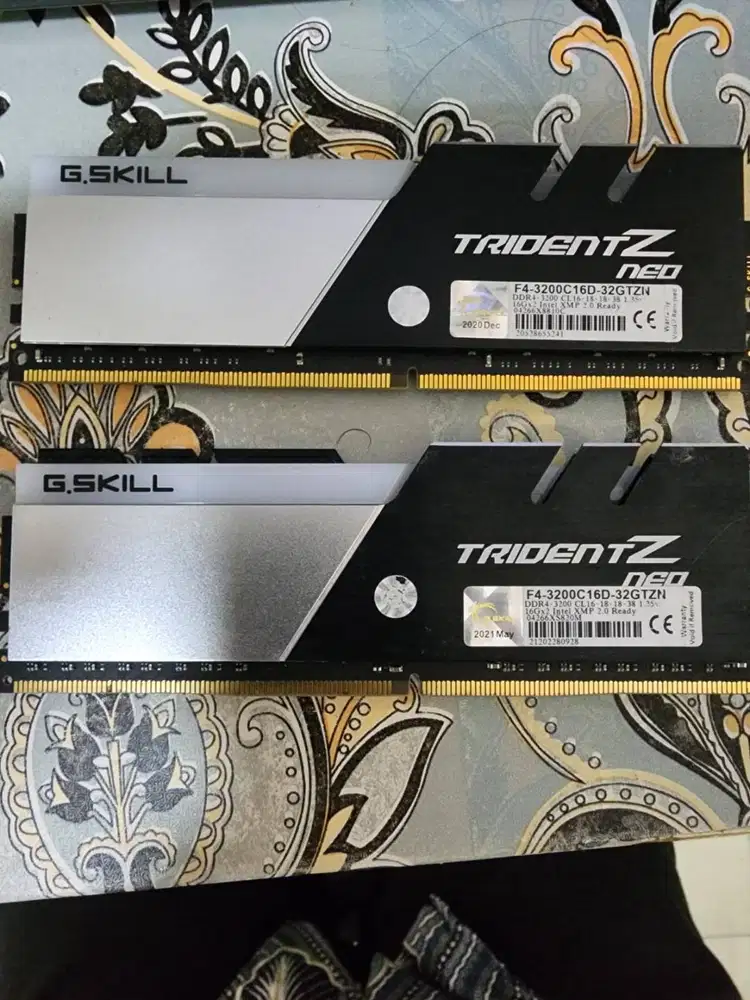Ram 32GB ( TridentZ Neo DDR4-3200 16GB x 2 )