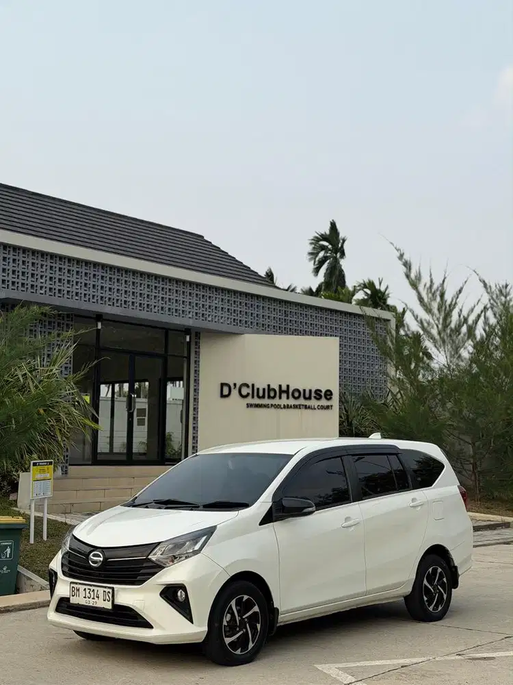 Daihatsu sigra 1.2 r mt
