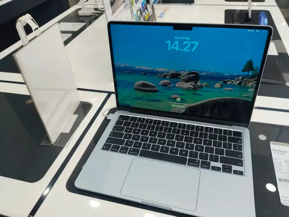 Kredit MacBook Air Resmi, tanpa Bunga, tanpa DP, Syarat Cukup KTP