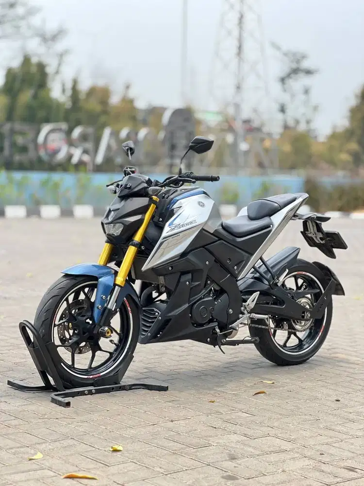 YAMAHA XABRE 150 SILVER 2018 KM LOW PAJAK PANJANG SUPER GRESS