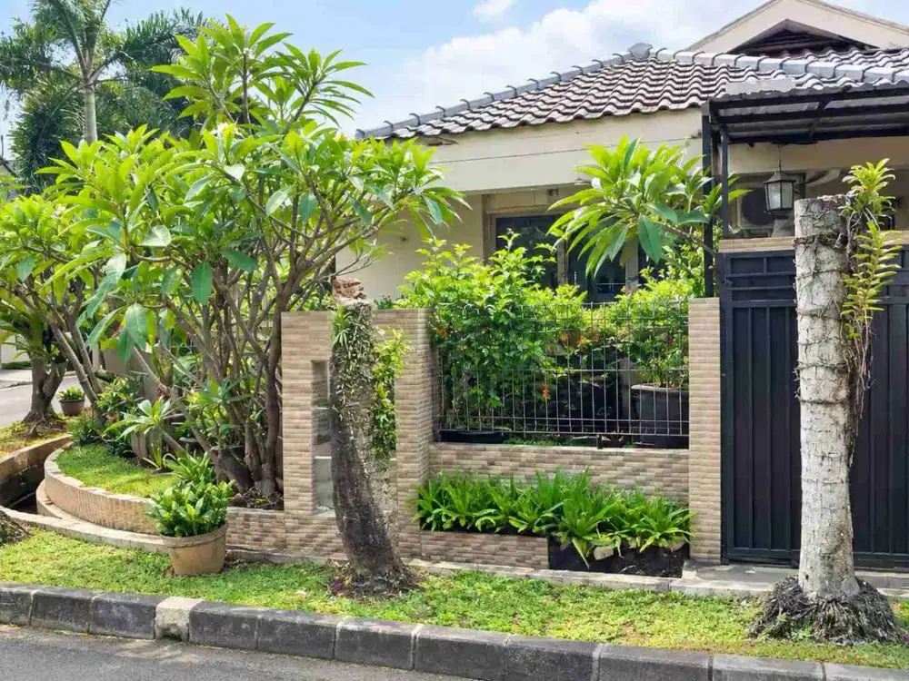 Rumah asri siap huni di Tanjung Barat Indah, Jagakarsa, Pasar Minggu, Jaksel