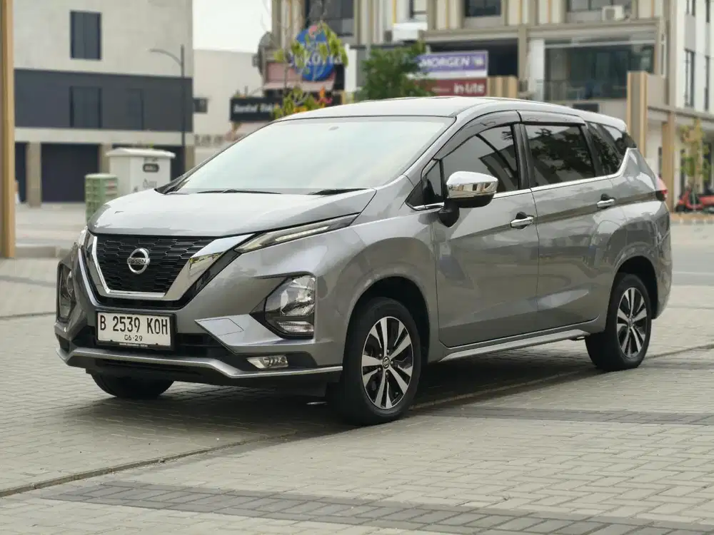 Nissan Livina VL AT 2019 Pajak Panjang