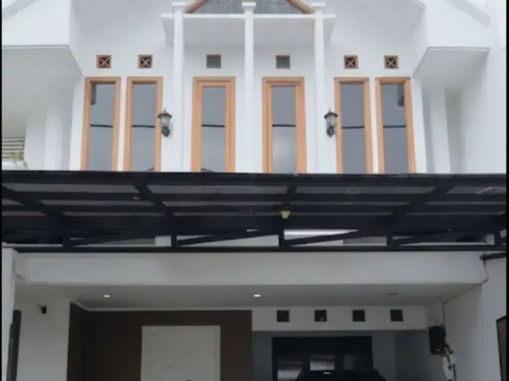 Rumah Luas di Mainroad Antapani Lebar Muka 15 Meter