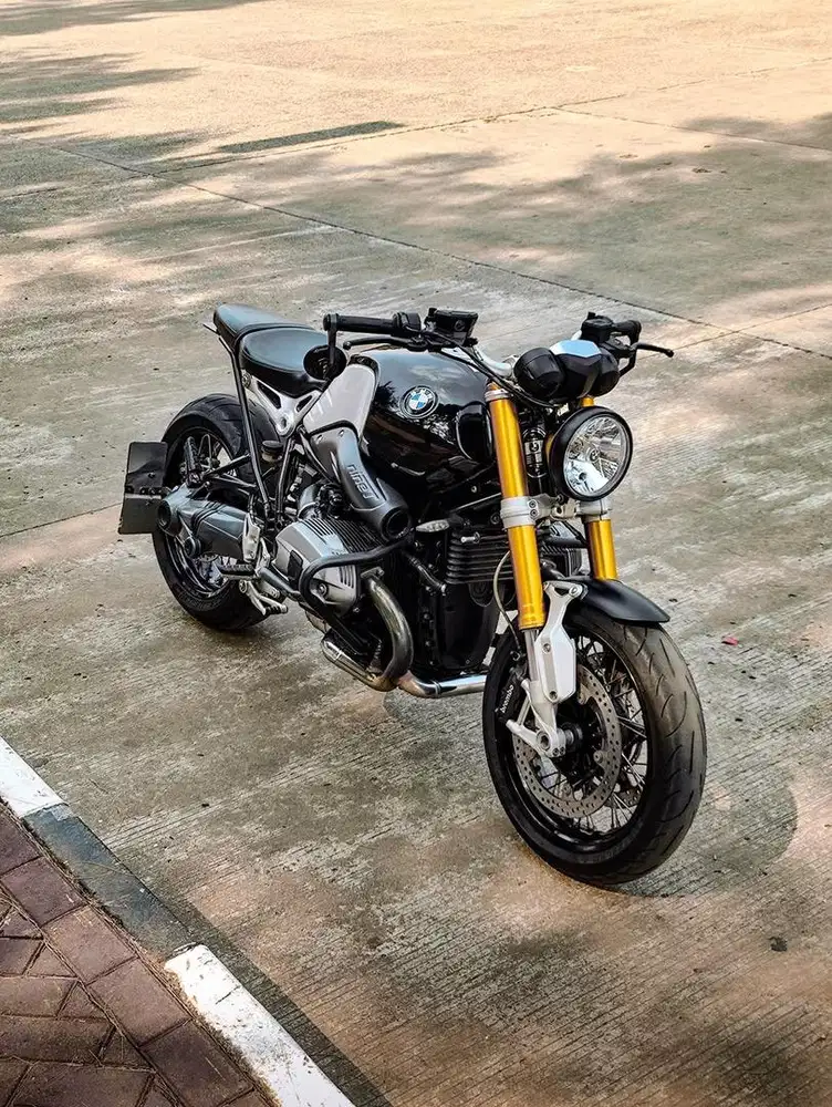 BMW R Nine T (R9T) tahun 2015 Low Odo Mulus Mint Condition R9T