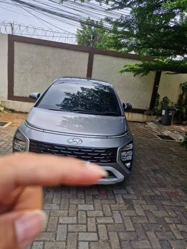 HYUNDAI STARGEZER PRIME 4X2 AT