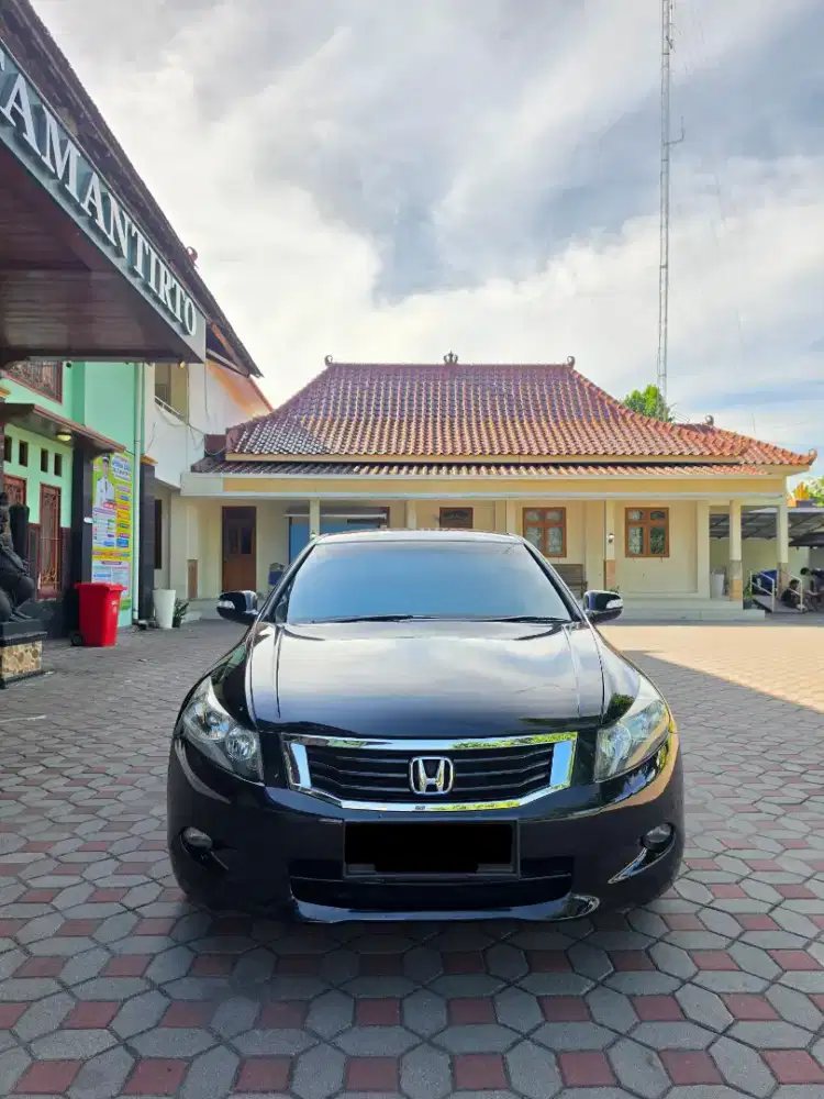 Honda Accord VTIL 2010