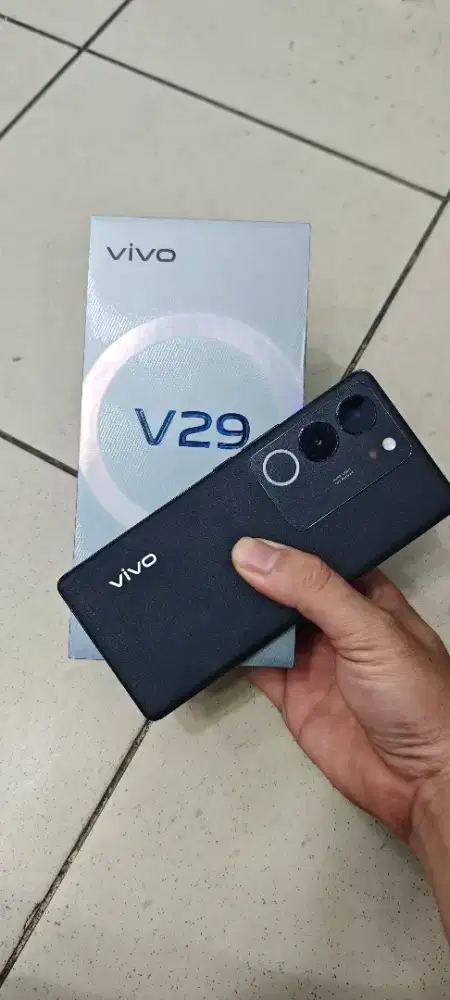 vivo v29 5G 8/256 second muluss