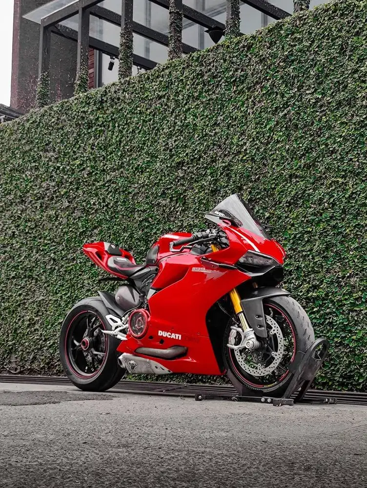 Ducati Panigale 1199 S tahun 2015 Rare Special Unit Low Odo Mulus