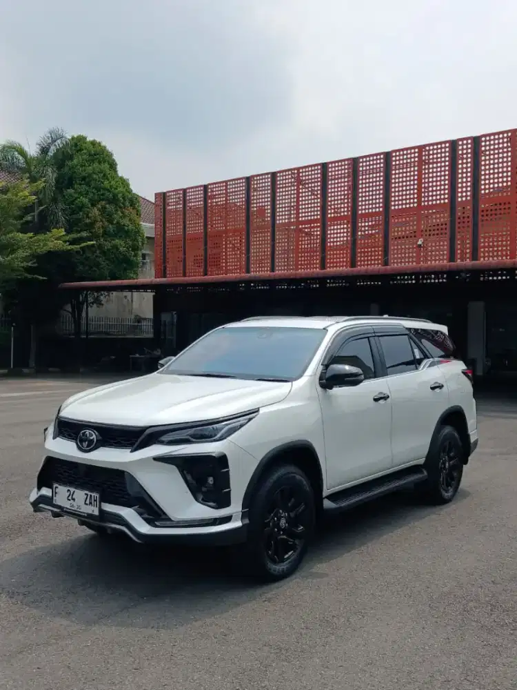 Fortuner gr 2025