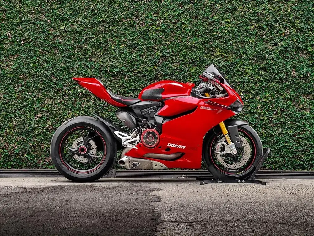 Ducati Panigale 1199 S tahun 2015 Rare Special Unit Low Odo Mulus
