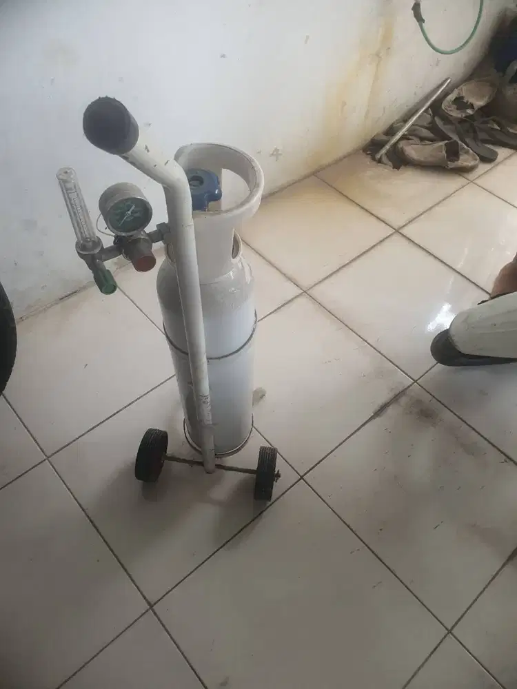 tabung oksigen kecil
