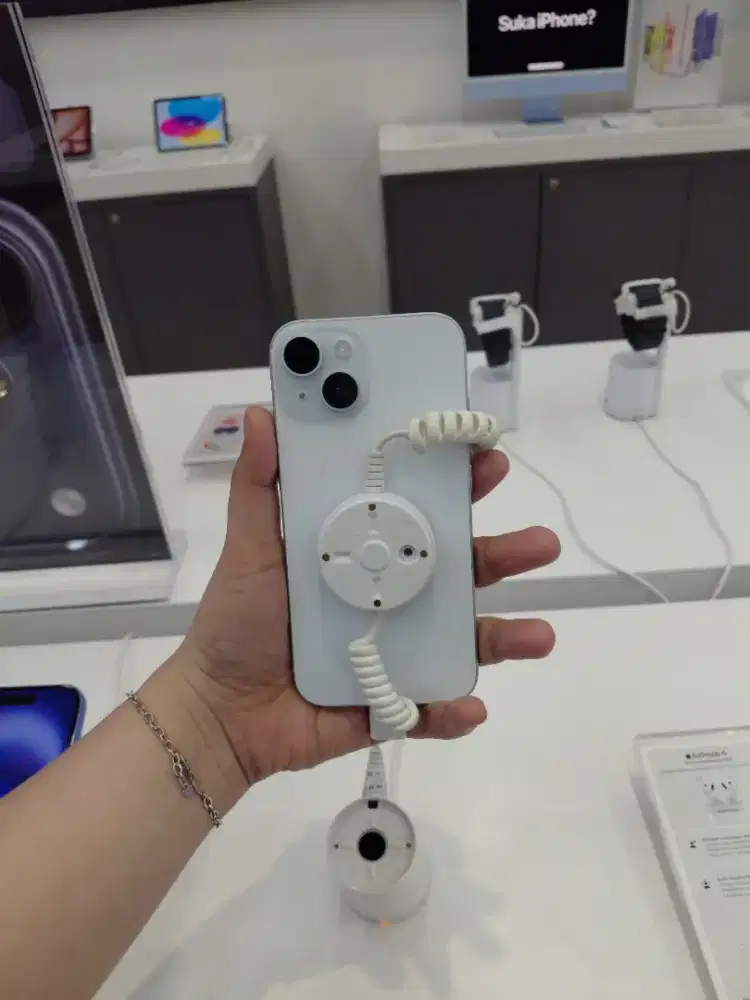 IPHONE 15 BASIC