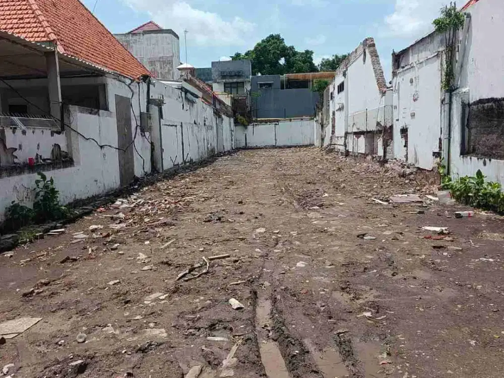 Dijual Rumah Usaha Pusat Kota di Jalan Thamrin Surabaya