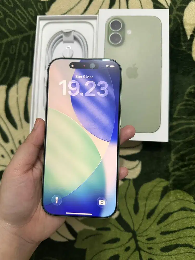 Iphone 17 256gb Sage IBOX Garansi On Maret 2027