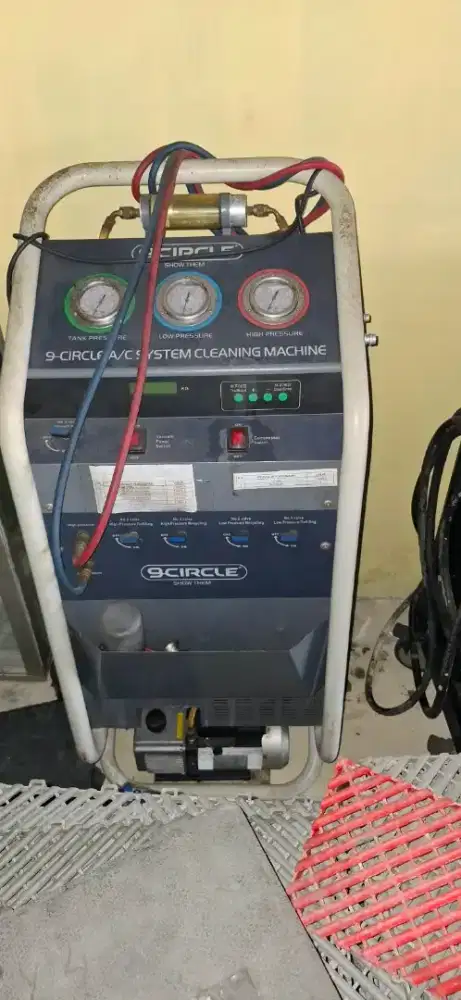 Alat flushing AC mobil